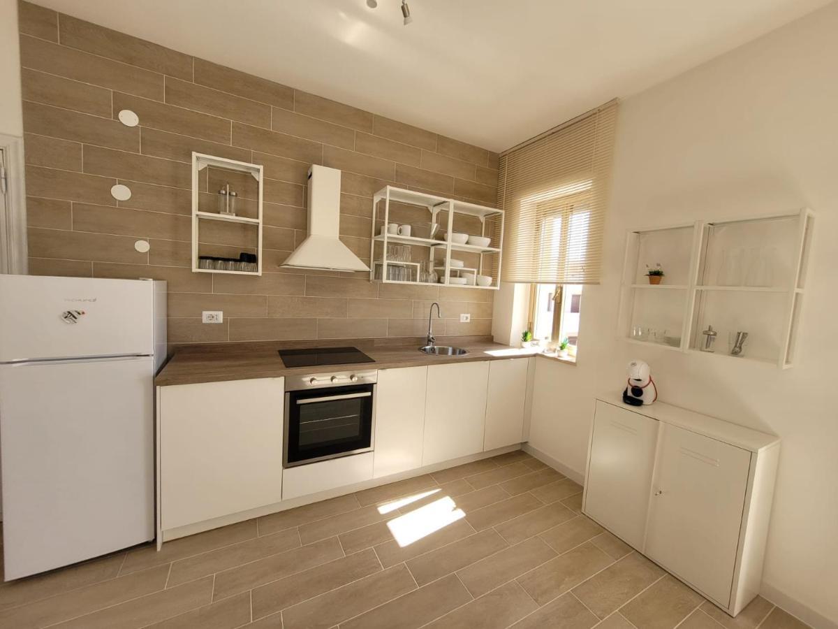 Appartamento Demetrio 50M Mare & Shopping Lido Marini Extérieur photo